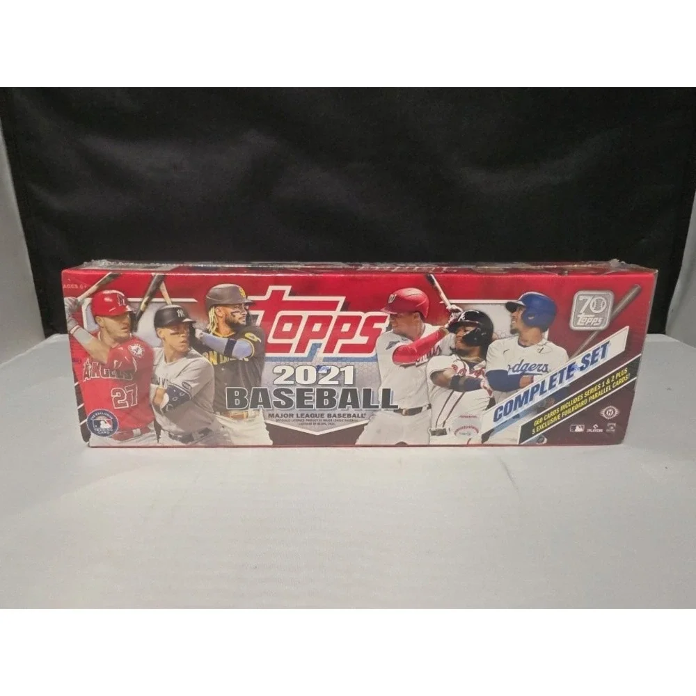 Topps 2021 Baseball Complete Factory Sealed Box (660 Cards / 5 Foilboard Cards)
